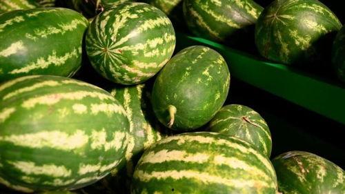 常德网红吃瓜事件真相,真相背后引人深思