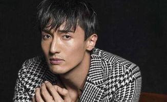 娱乐吃瓜君喜剧小哥是谁,揭秘“娱乐吃瓜君喜剧小哥”的爆笑之路